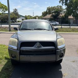 2007 Mitsubishi Raider
