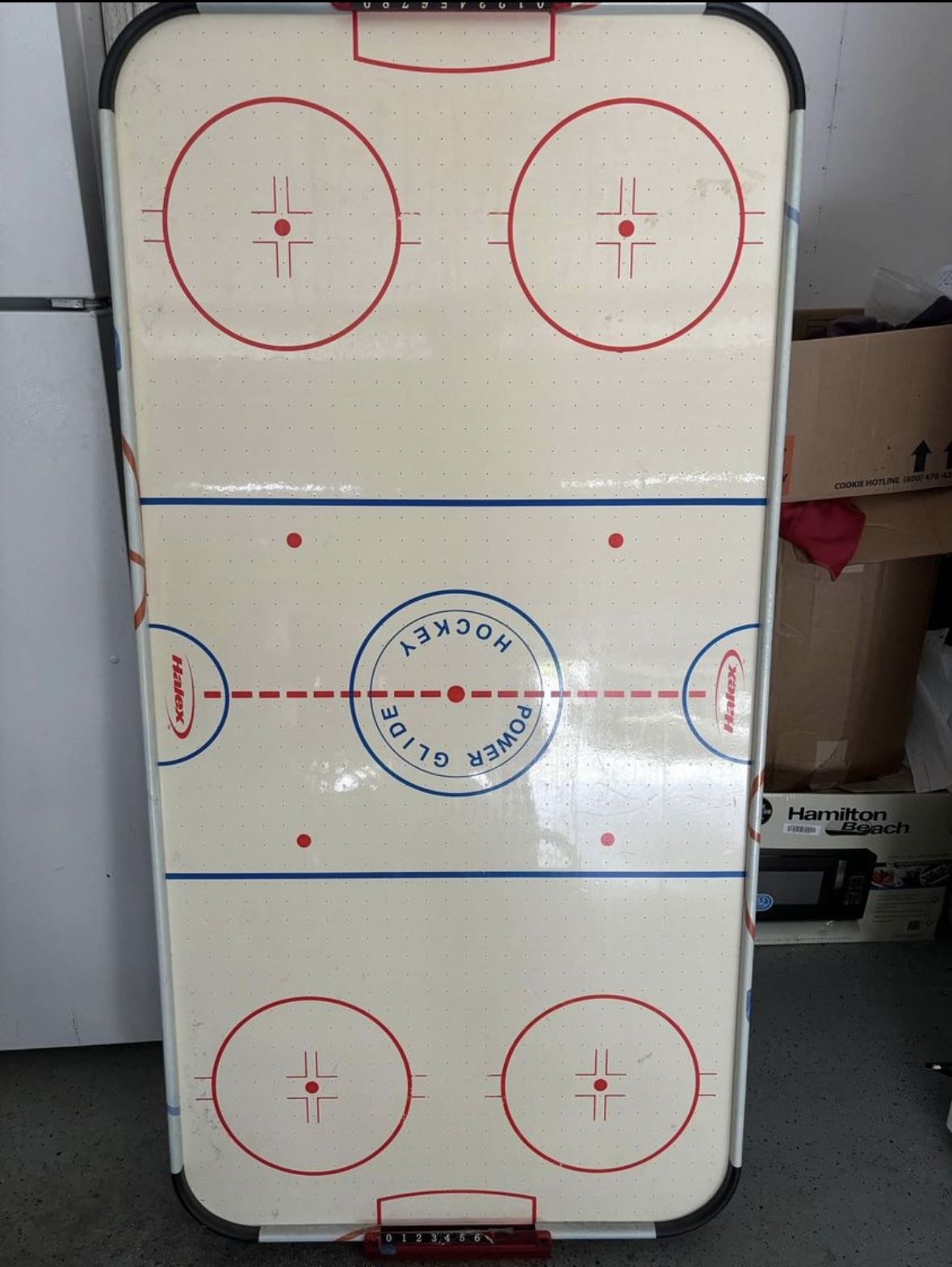 Air Hockey Table