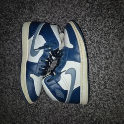 Dark Blue Jordan 1 Woman's/men's 