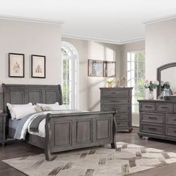 Brand New Super Elegant Wood Queen Size Bedroom Set 