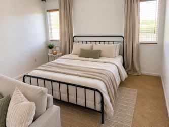 King size bed