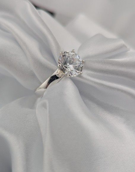 R1💍Sterling Silver 3.6 CT Cubic Zirconia Ring Band SIZE 7✨