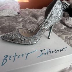 8.5 Betsy Johnson Heels