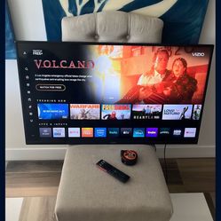 Vizio Smart TV Works Perfect No Scratches 