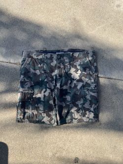 Camo jorts