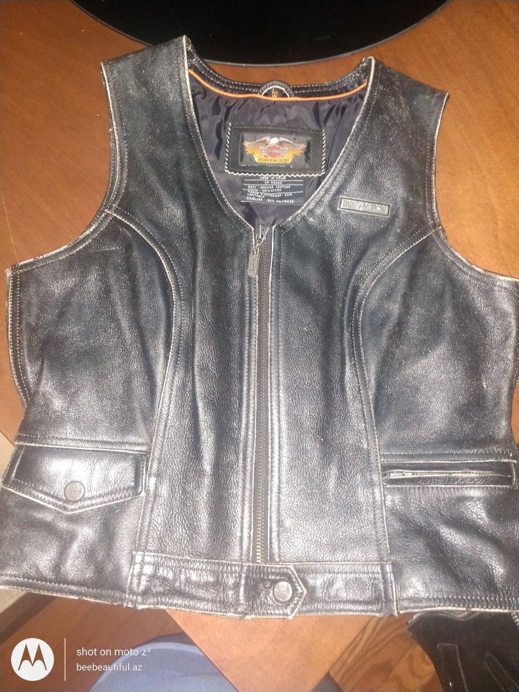 Harley Davidson women's vest large