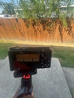 Sony - Alpha ZVE10: APS-C Content Creators’ Camera