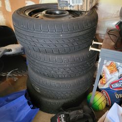 4 Snow Tires