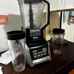 Nutri Ninja Blender Duo with Auto-iQ (BL641)