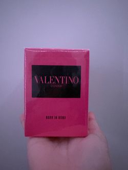 Valentino Donna Born In Roma perfume
