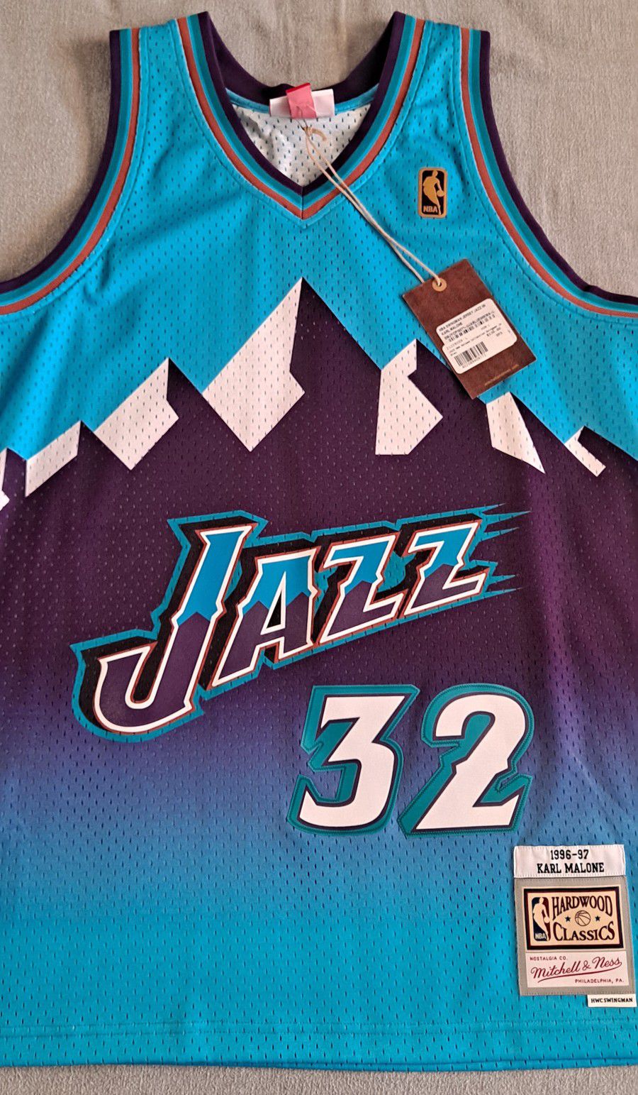 Utah Jazz Donovan Mitchell Statement Jersey for Sale in Lititz, PA - OfferUp