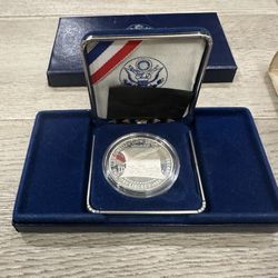 1987 United States Constitution Uncirculated Silver Dollar 90% Silver COA & Box