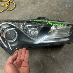 2013-16 HYUNDAI GENESIS COUPE RH HEADLIGHT HID OEM