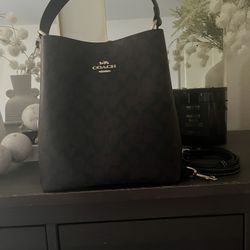 Coach Bucket Bag