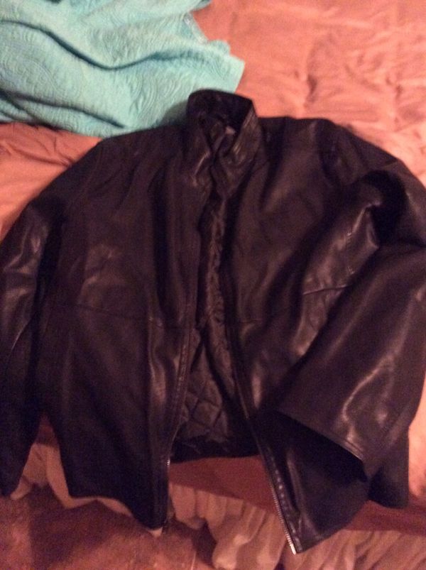 Claiborne L Men S Leather Jacket Like New For In Scroggins Claiborne L Men S Leather Jacket Like New For In Scroggins Tx Offerup