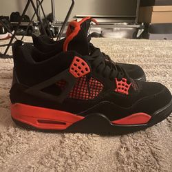 Jordan Thunder Red 4s