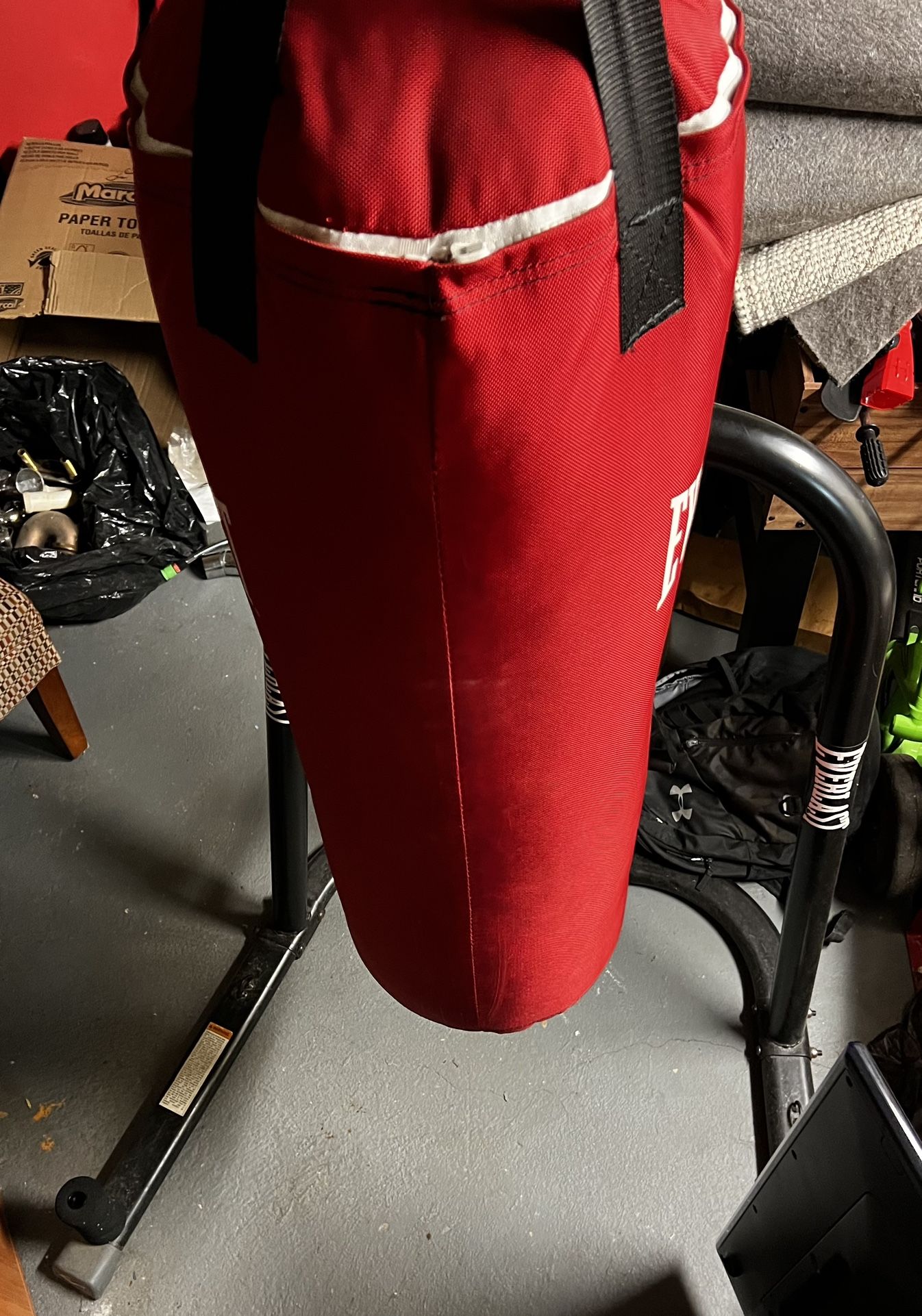 Everlast Station Dual Powder Coated Steel Heavy and Speed Bag