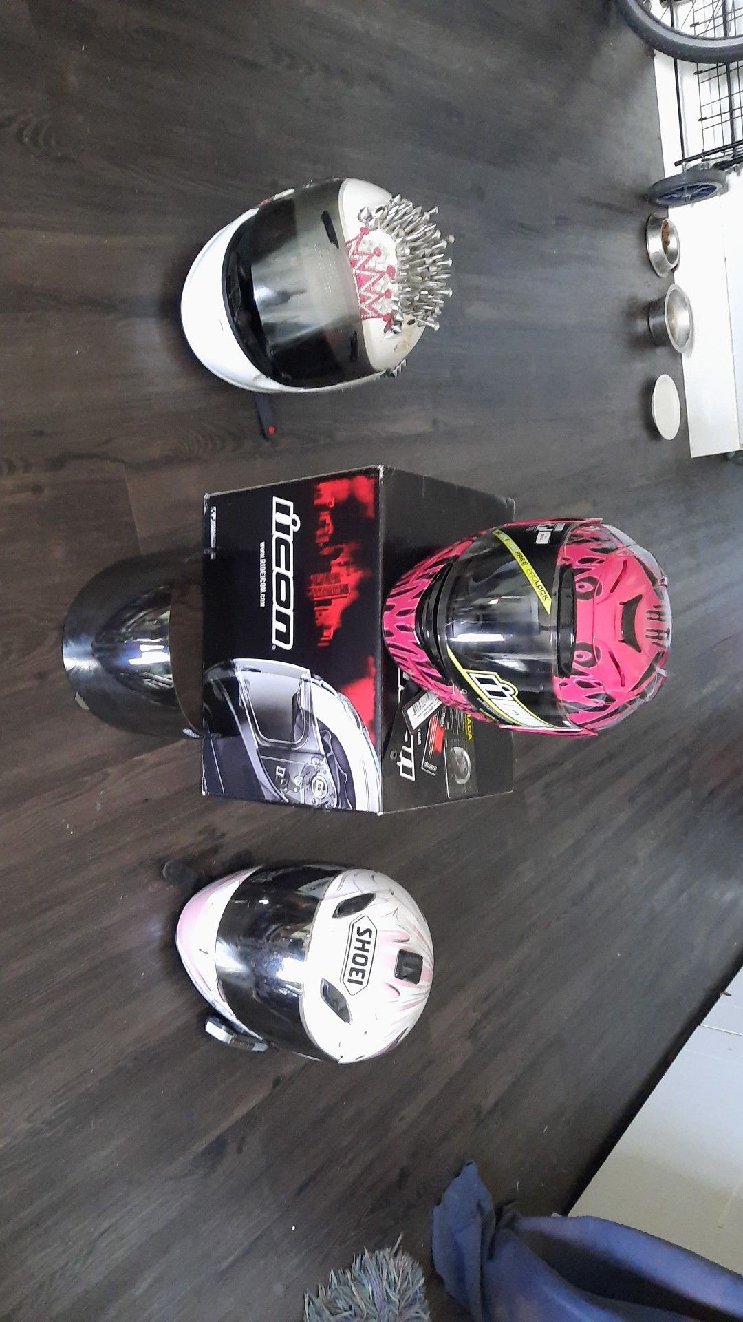 Sportbike Helmets- SHOEI- ARAI- ICON