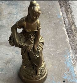 Gold Statue 20”
