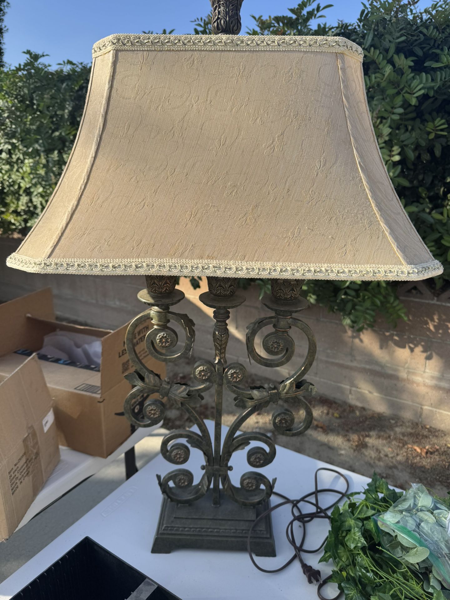 Ethan Allen Dresser Lamp