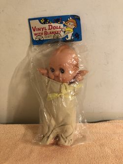 Vintage Kewpie 13” Vinyl Doll With Blanket Made In Taiwan Open Package