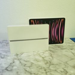 Apple Ipad 9th Gen ☆ 256gb/wifi Only ☆