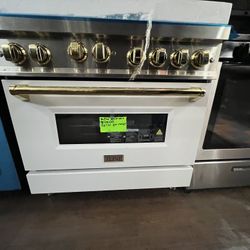 New Open Box Zline Stove 6 Burner Single Oven