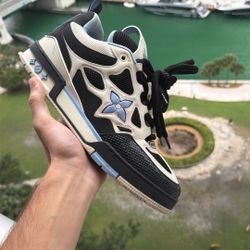 AUTHENTIC Louis Vuitton Skate Sz 9.5 LV 