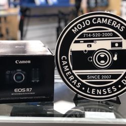 Canon R7 Camera Body