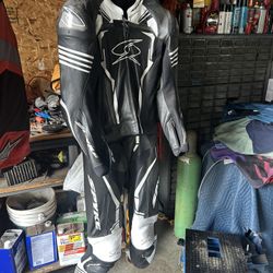 Two Piece Leather Sport Bike Leather