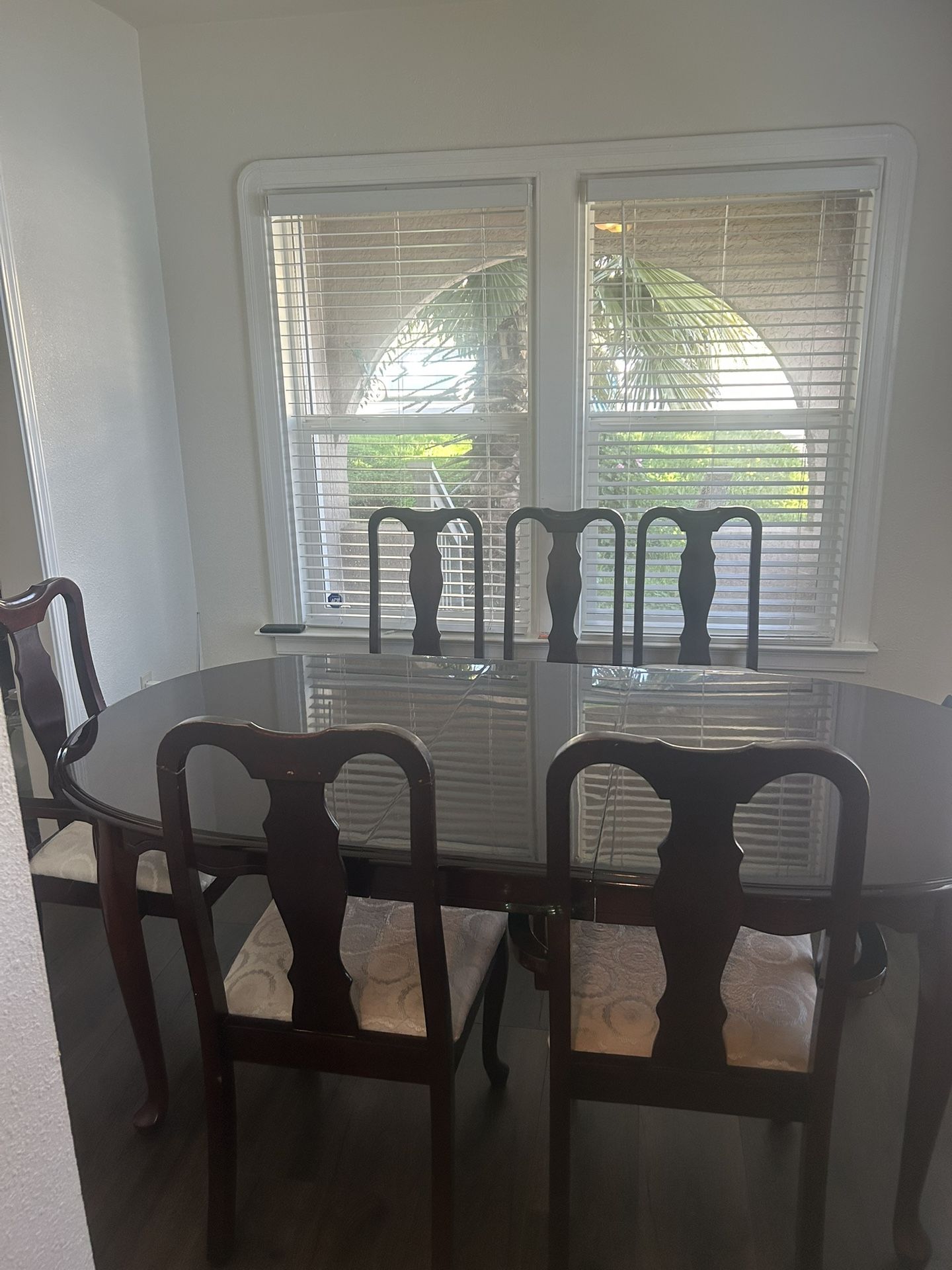 Dinner Table For Sale