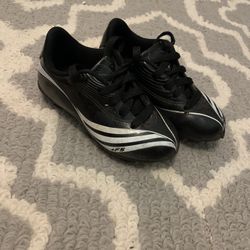 Kids size 10.5 Adidas soccer cleats