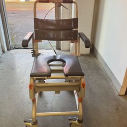 Roll In Shower Chair w/Tilt Like New Excellent Condition