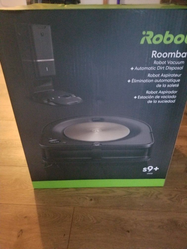 Roomba S9+   NEW IN BOX