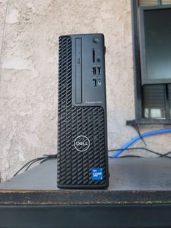 Dell Computer: 2TB drive, Type C port. Core i7, Windows11 V-25H2, MS-office, HDMI.