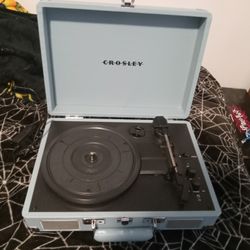 Crosley vyinl player Blue