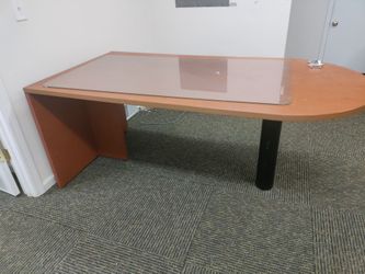 Office Furniture in a very good condition. Free