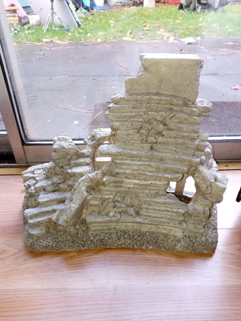 Reptile / Fish Tank Rock