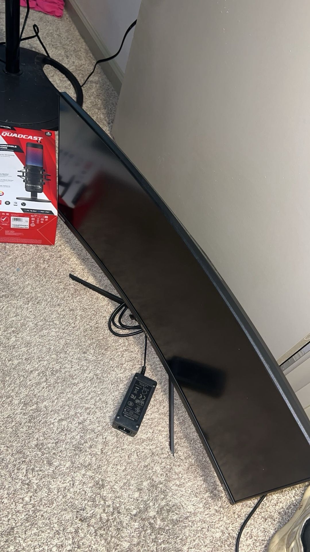 Gaming Monitors & PlayStation Controller 