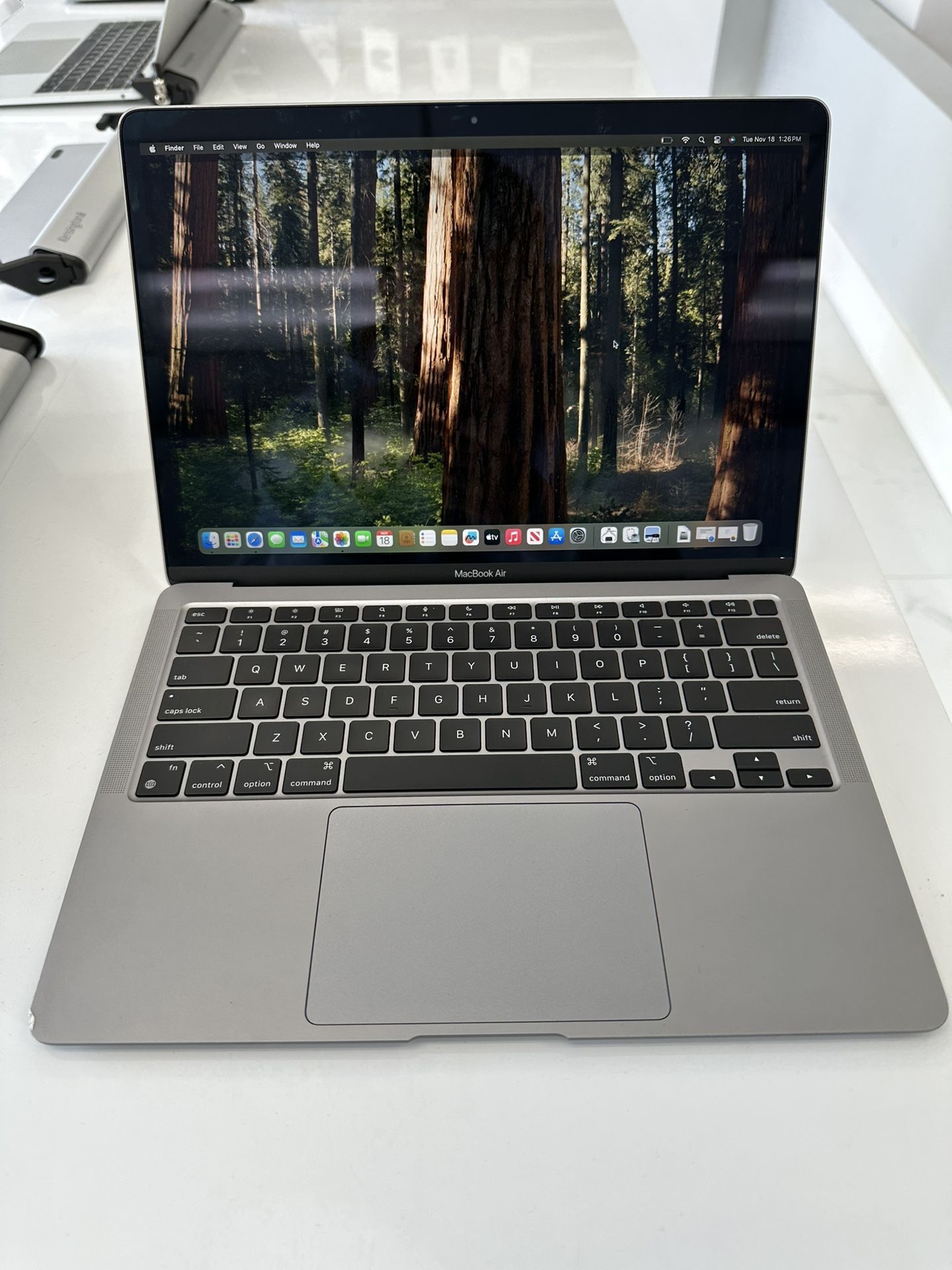 Macbook Pro M1 2020(Financing Available)