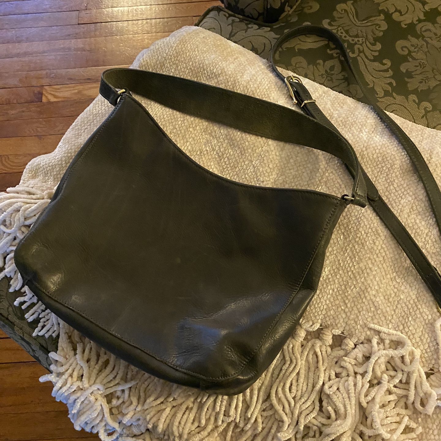 Fount Leather Purse 