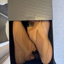 Shai Converse Basketball Shoe Size 9.5 Men