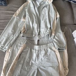 Size Medium Set Women 