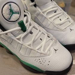 Jordan Size 5y. Like New