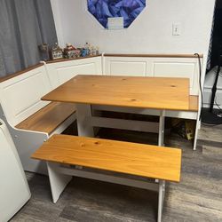 NOOK TABLE