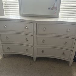 Twin Bed & Dresser Set – $150