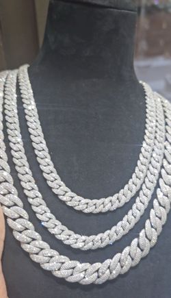 NATURAL DIAMOND CUBAN + 14kt WHITE GOLD