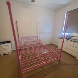 Pink Full Size Canopy Bed 