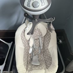 Graco baby swing 