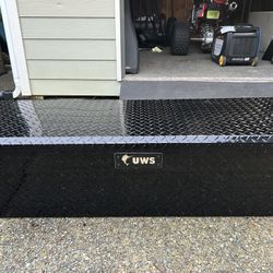 UWS 69-Inch Aluminum Low Profile Tool Box